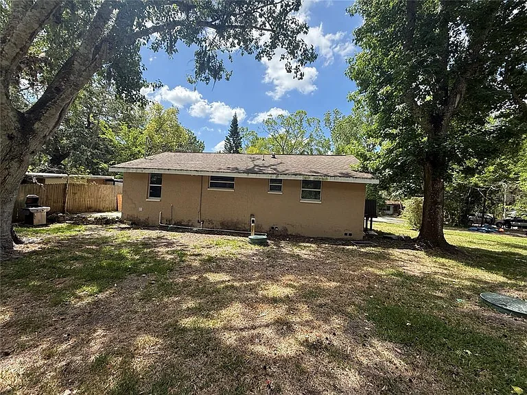 9029 Maiden Ln — Photo 10