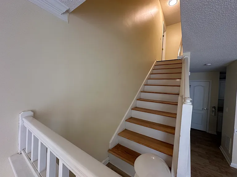 2379 Old Greenbrier Rd — Photo 8