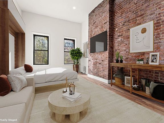 2nd image of 333 E 92nd St APT 5C