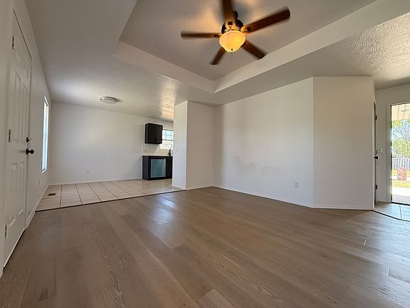 5th image of 3225 S Clifton Ave