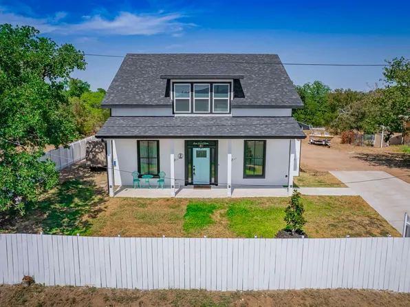 300 Timberidge Drive, Kingsland, TX 78639