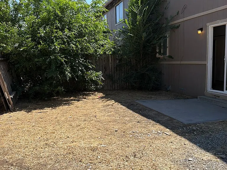 3211 Opal Ct #A — Photo 17