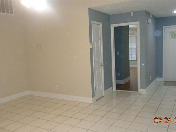 3rd image of 1345 Eastwood Dr