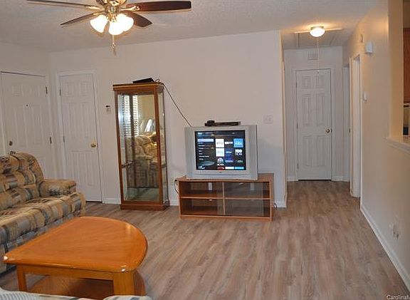 5th image of 1656 Barbara Ann Cir