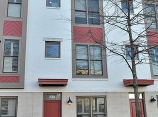 828 Snowden Hallowell Way, Alexandria, VA 22314