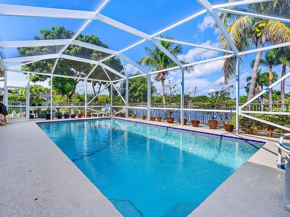 511 NW Ember Way, Jensen Beach, FL 34957