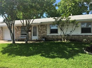 2111 E Crosby Rd, Carrollton, TX 75006