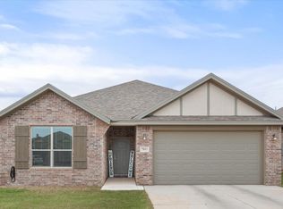 7803 88th St, Lubbock, TX 79424