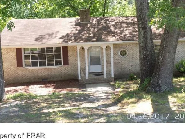 722 Dandridge Dr, Fayetteville, NC 28303