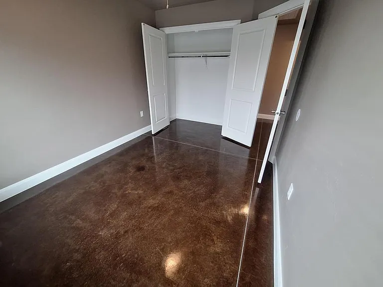 83 W Brown St — Photo 18