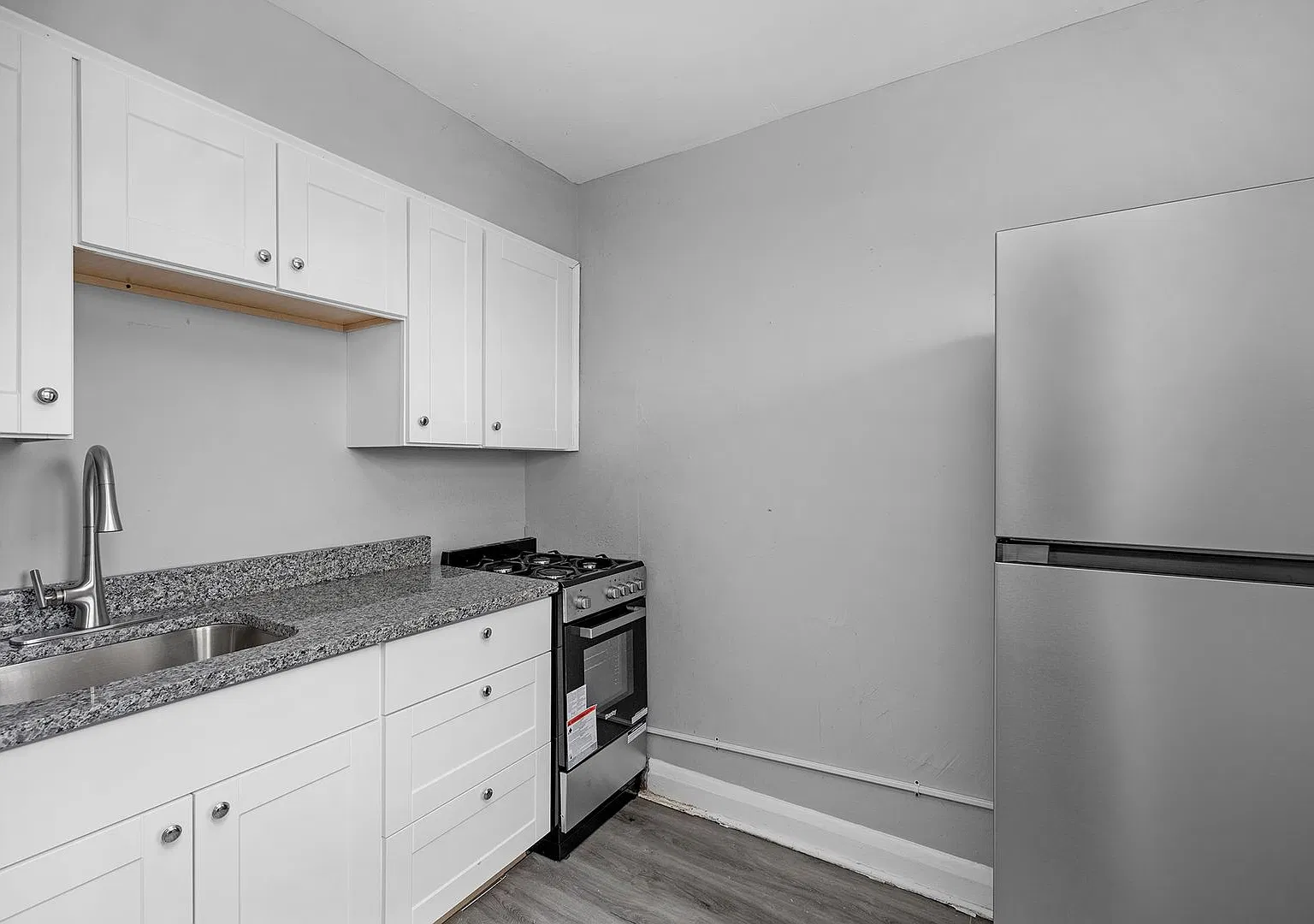 5604 Midwood Ave Baltimore MD — Photo 2