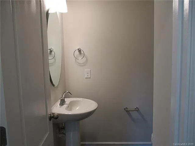 2230 Killian Creek Dr — Photo 12