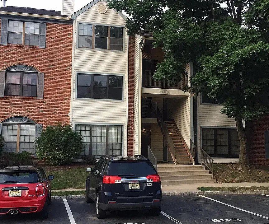 72 Joyner Ct