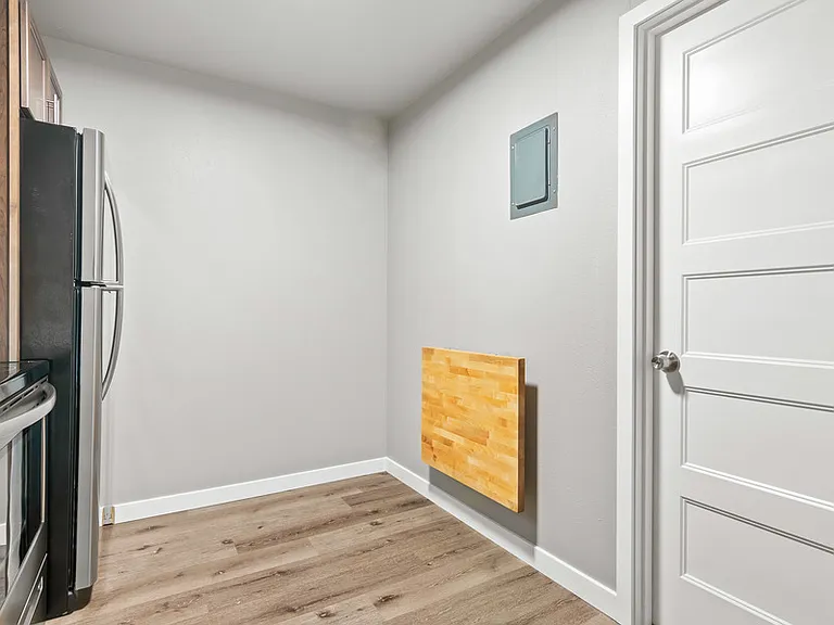 WhiteRock Apartments — Photo 5