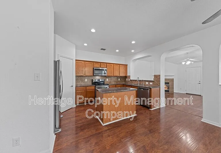 9302 Mare Country — Photo 6