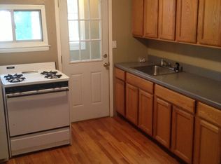 1591 3rd St APT B, Babylon, NY 11704