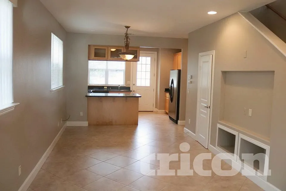 2280 South Drive Unit 16 Auburn CA — Photo 3