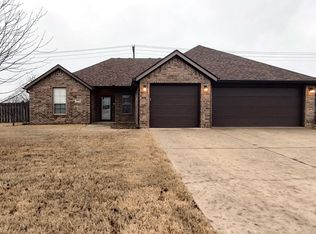 401 Capri St, Centerton, AR 72719