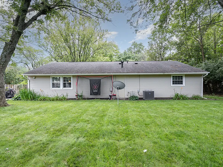 183 Monarch Rd — Photo 14
