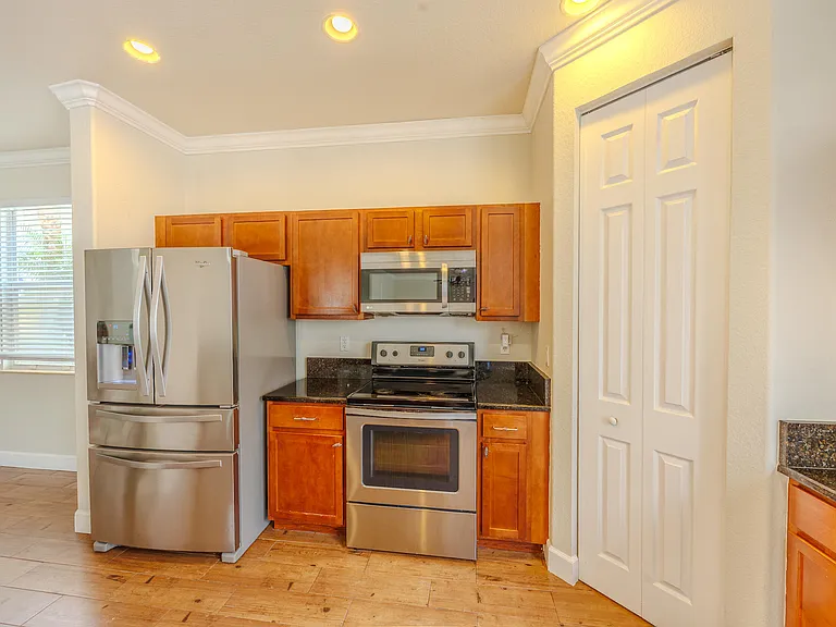 2267 NW Padova St — Photo 19