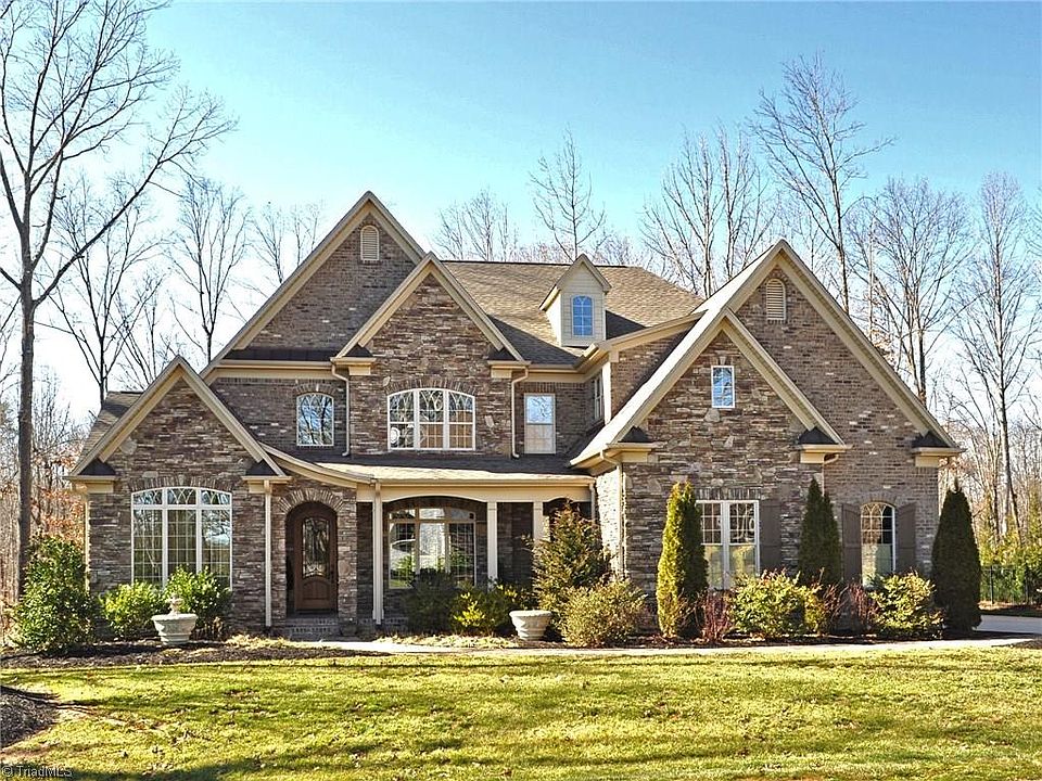 1st image of 9 Hulme Ct