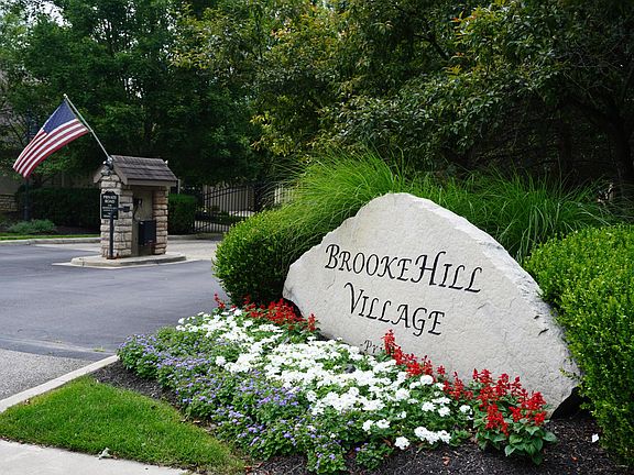 2nd image of 80 Brookehill Dr