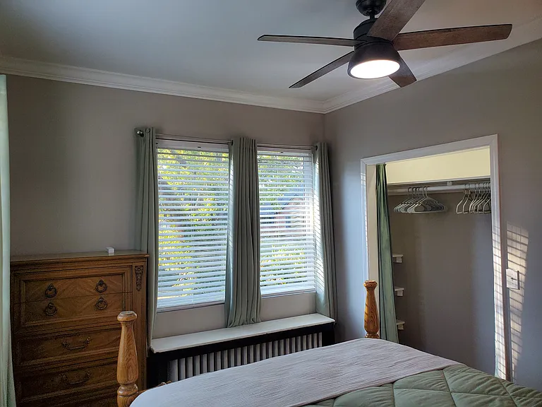 210 S Lynn Ave — Photo 45