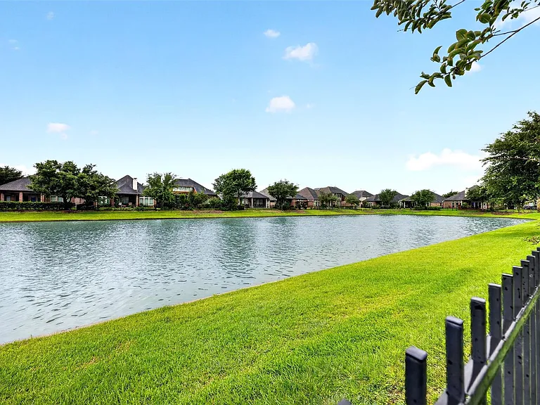 26303 Serenity Oaks Dr — Photo 38