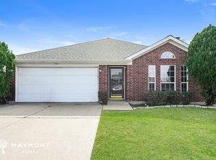 716 Stonedale Dr, Arlington, TX 76002