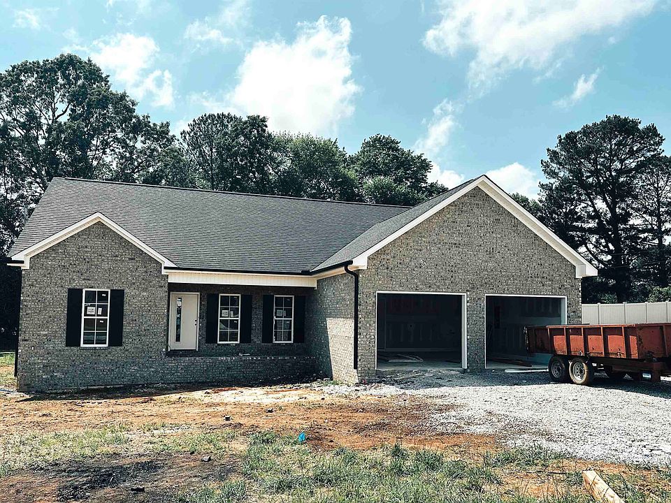 2nd image of 551 Oakview Cir