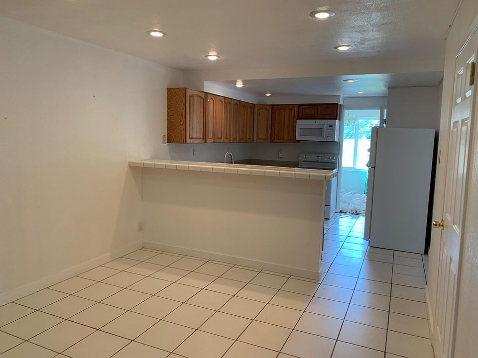 1st image of 2437 Williams Ct