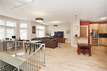 Sold by Space Marketing Shop