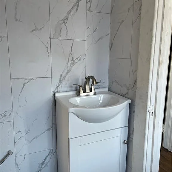 5 Hillside Ct — Photo 11