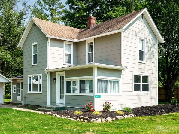 4742 Peacock Rd, Springfield, OH 45502