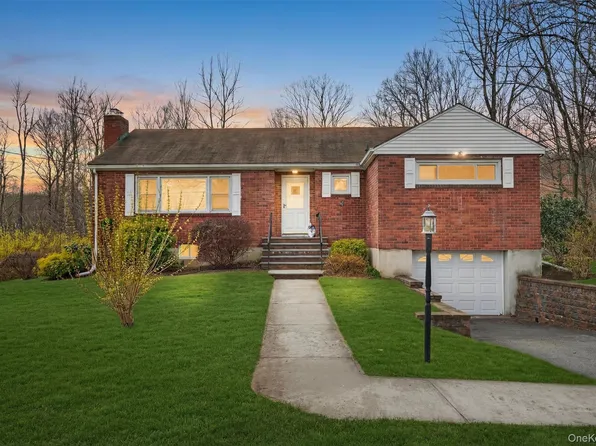 15 Hy Vue Drive, Newburgh, NY 12550