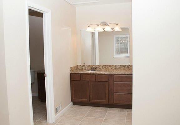 5th image of 9432 Ojay Dr SE