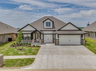 3241 Mangrove Rd, Edmond, OK 73034