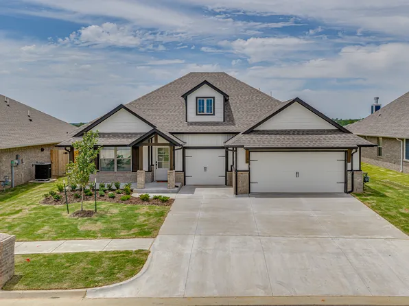 3241 Mangrove Rd, Edmond, OK 73034