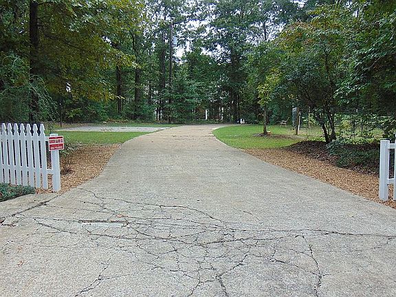 Winding driveway for privacy