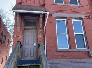 1502 Jules St, Saint Joseph, MO 64501
