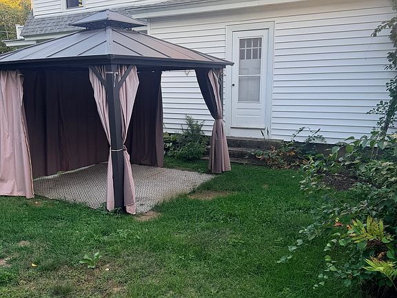 5th image of 41 Waukewan St