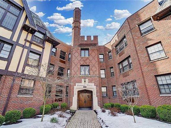 4th image of 1211 Far Hills Ave APT 112