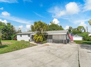 2755 Somerset Rd, Lake Worth, FL 33462
