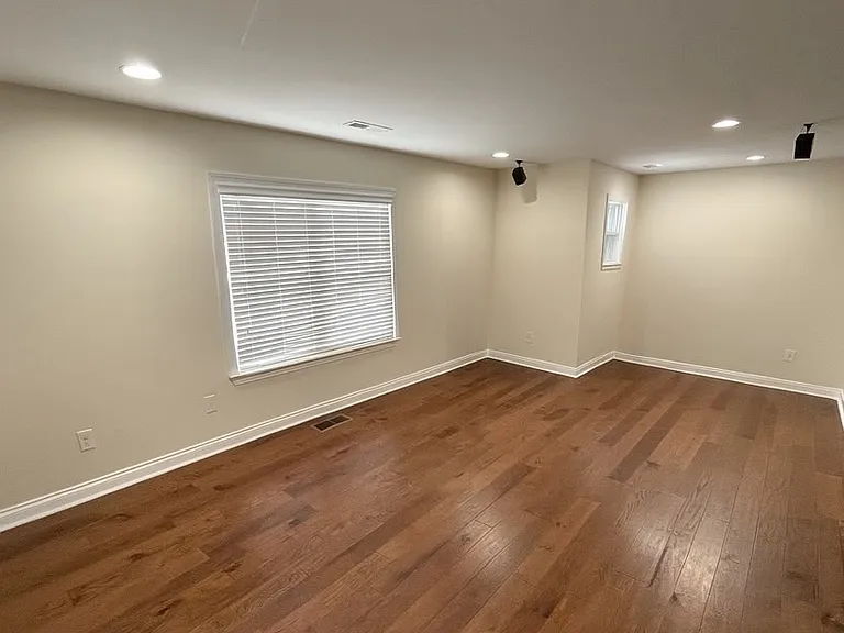 4017 Vallonia Dr — Photo 29