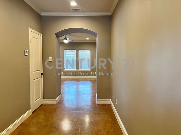 2nd image of 1312 W Jefferson St Unit 2