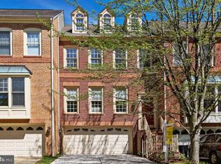 7 Sterling Ct, Rockville, MD 20850