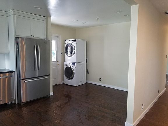 5th image of 626 Fremont Way