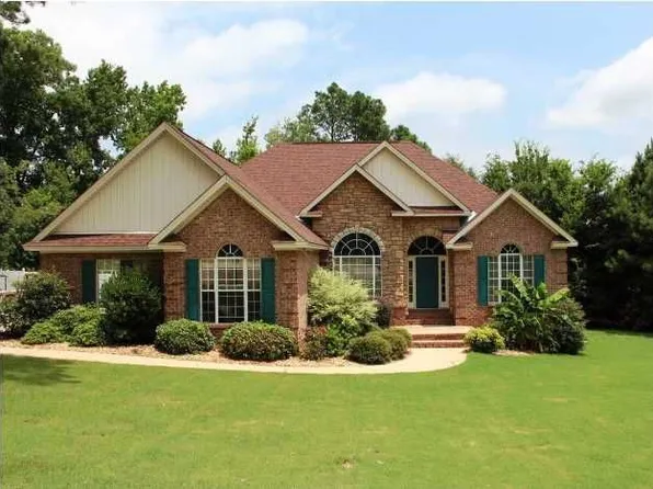 171 Harrison Hill Ct, Deatsville, AL 36022