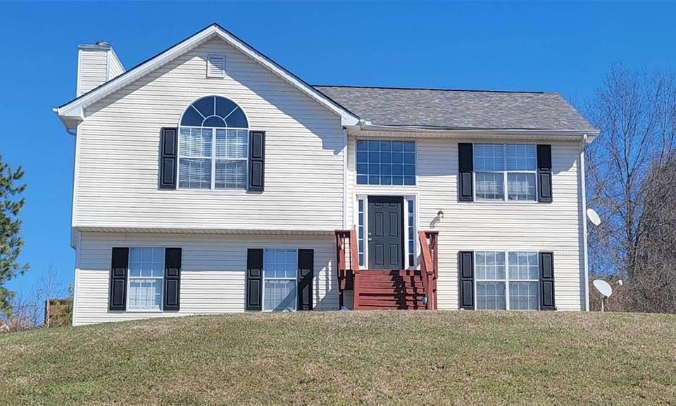 1st image of 1620 Amelia Ct