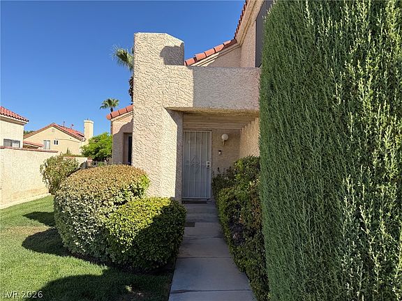 3rd image of 2716 Lovington Dr